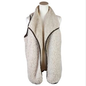 C.C Exclusives Reversible Sherpa Fleece Vest Cream Brown Cozy M